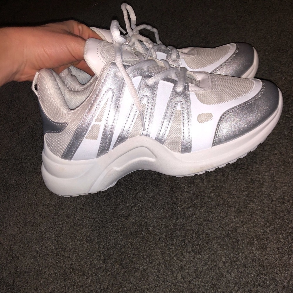 White chunky trainers arch BRAND NEW NEVER WORN